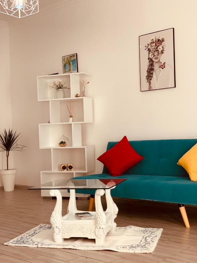 Sweet Apartment In Kutaisi Exterior foto